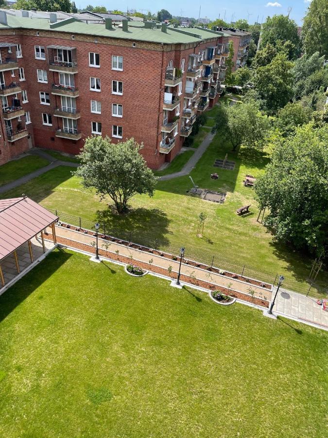 Cls Zentrale City-Wohnung In Hamburg Mit E-Laden Und Tiefgarage, Grosser Balkon, Blick Ueber Hamburg, Parkplatz, Cafe Im Haus, Bushaltestelle Direkt Gegenueber, Flex Check In Exteriér fotografie