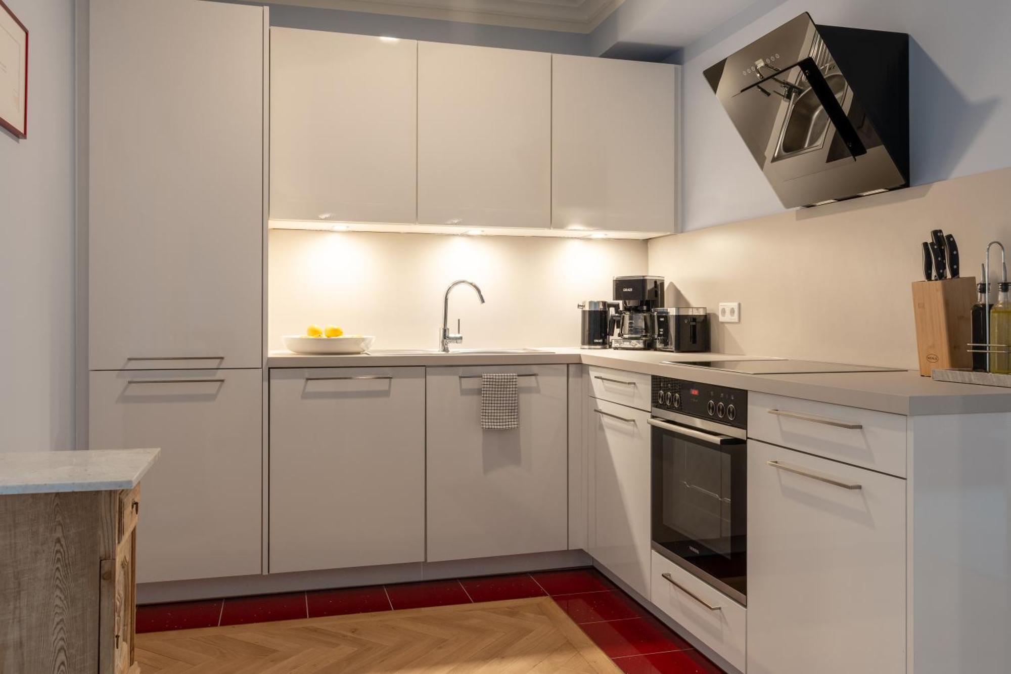 Cls Zentrale City-Wohnung In Hamburg Mit E-Laden Und Tiefgarage, Grosser Balkon, Blick Ueber Hamburg, Parkplatz, Cafe Im Haus, Bushaltestelle Direkt Gegenueber, Flex Check In Exteriér fotografie